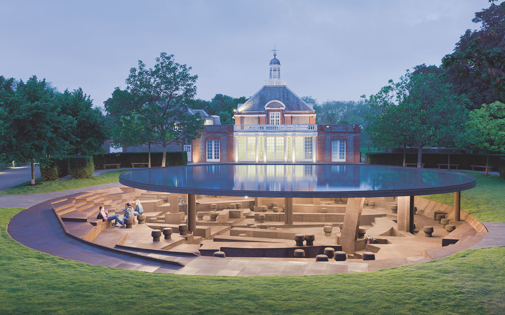 アート・デザイン・音楽 SerpentineGalleryPavilion2012 Serpentine Gallery Pavillion 2012 | Casos de Estudo > Centro de